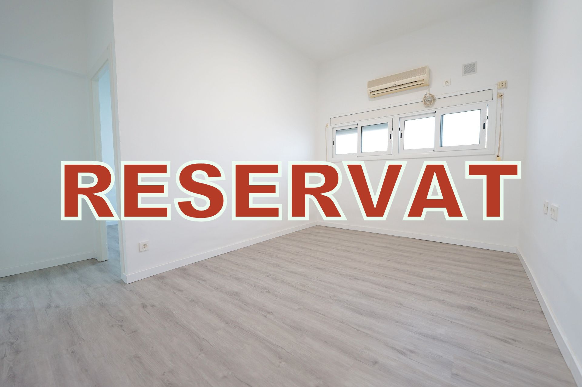 Flat for sale in  Barcelona Capital  with Air Conditioner, Parquet flooring and Terrace