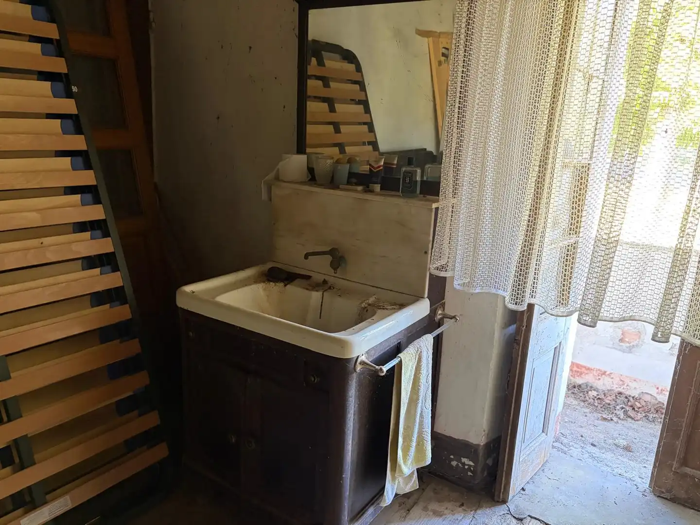 Badezimmer von Einfamilien-Reihenhaus zum Verkauf in San Cristovo de Cea mit Privatgarten und Balkon