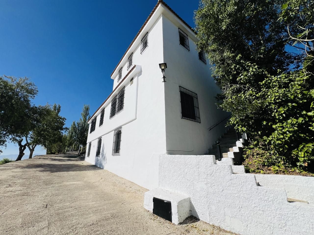 Vista exterior de Finca rústica en venda en Torre-Cardela amb Jardí privat i Terrassa