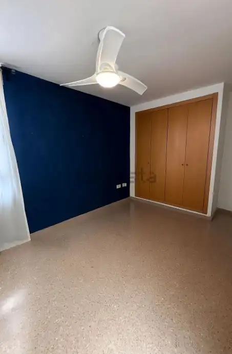 Habitación de Dúplex de alquiler en Náquera con Terraza, Trastero y Balcón