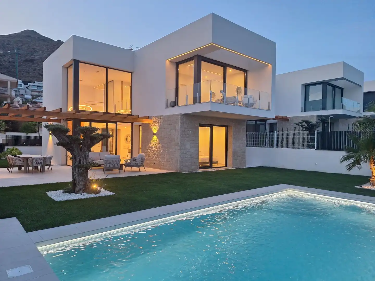 Detached house with terrace for sale in N/A