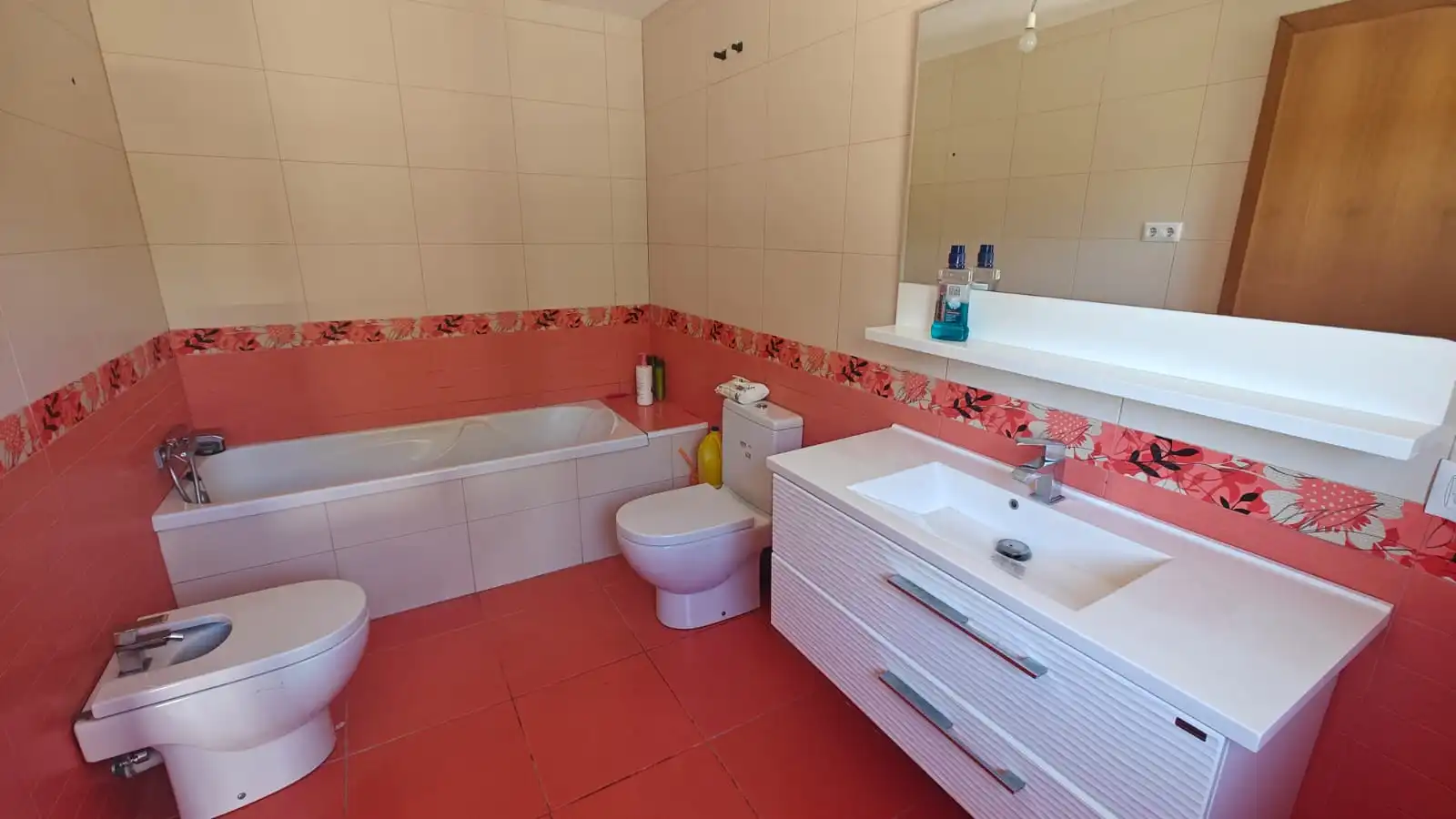 Badezimmer von Haus oder Chalet zum Verkauf in Castellet i la Gornal mit Klimaanlage, Heizung und Privatgarten