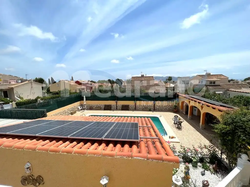 Piscina de Casa o chalet en venta en La Nucia con Aire acondicionado, Calefacción y Balcón