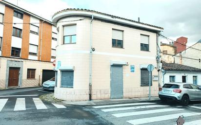 Vista exterior de Casa adosada en venda en Langreo amb Calefacció