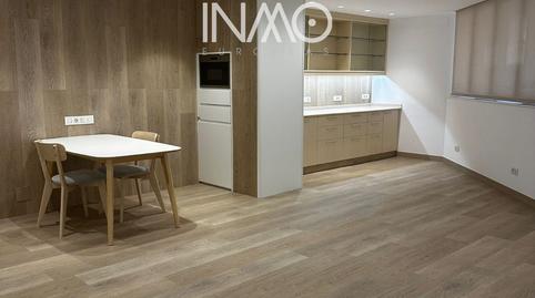 Foto 3 de Oficina de alquiler en Joan Maragall, Mercat, Barcelona