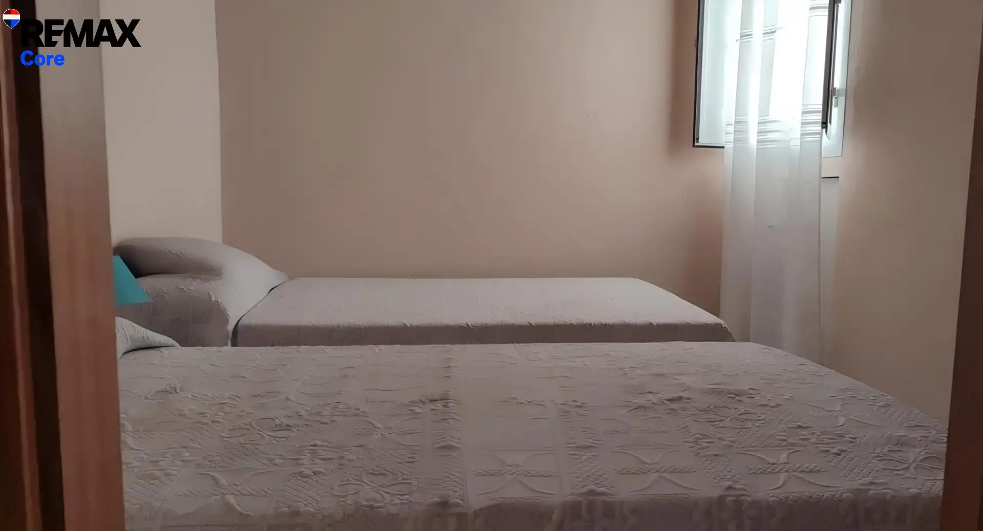 Dormitori de Casa o xalet en venda en Feria amb Terrassa, Traster i Moblat