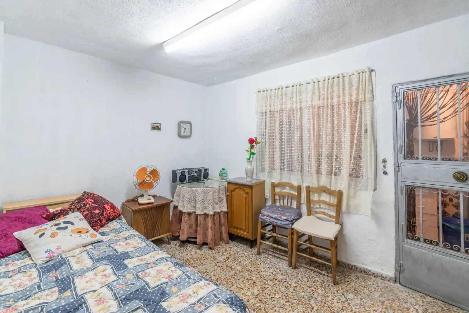 Dormitori de Casa adosada en venda en Armilla amb Terrassa, Balcó i Alarma