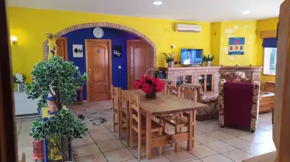 Menjador de Finca rústica en venda en Valdepeñas amb Aire condicionat, Calefacció i Jardí privat