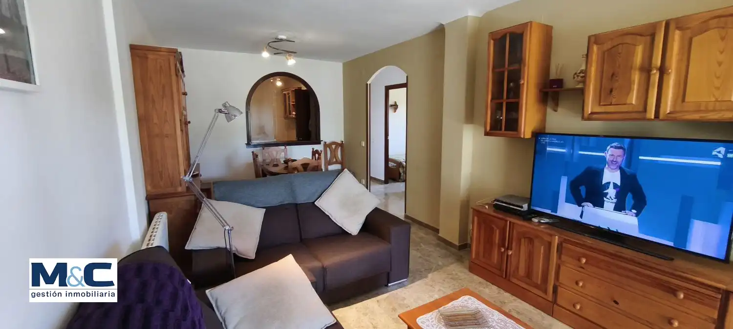 Sala d'estar de Àtic en venda en Salou amb Calefacció, Terrassa i Moblat
