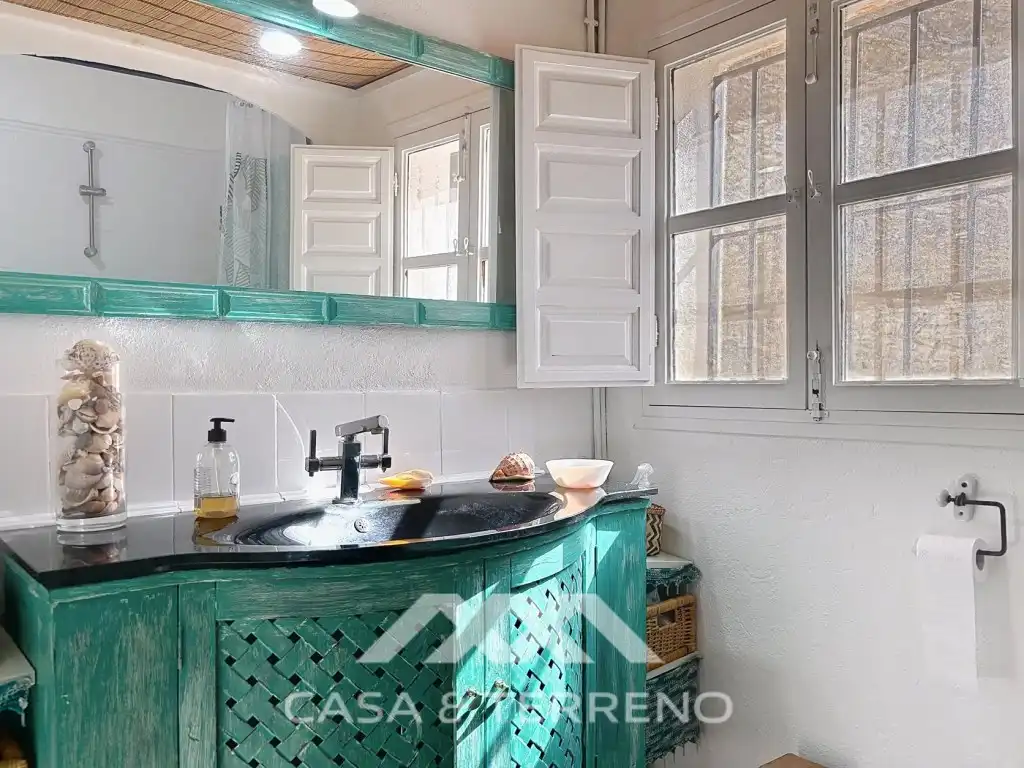 Bany de Casa o xalet en venda en Canillas de Aceituno amb Jardí privat, Terrassa i Piscina