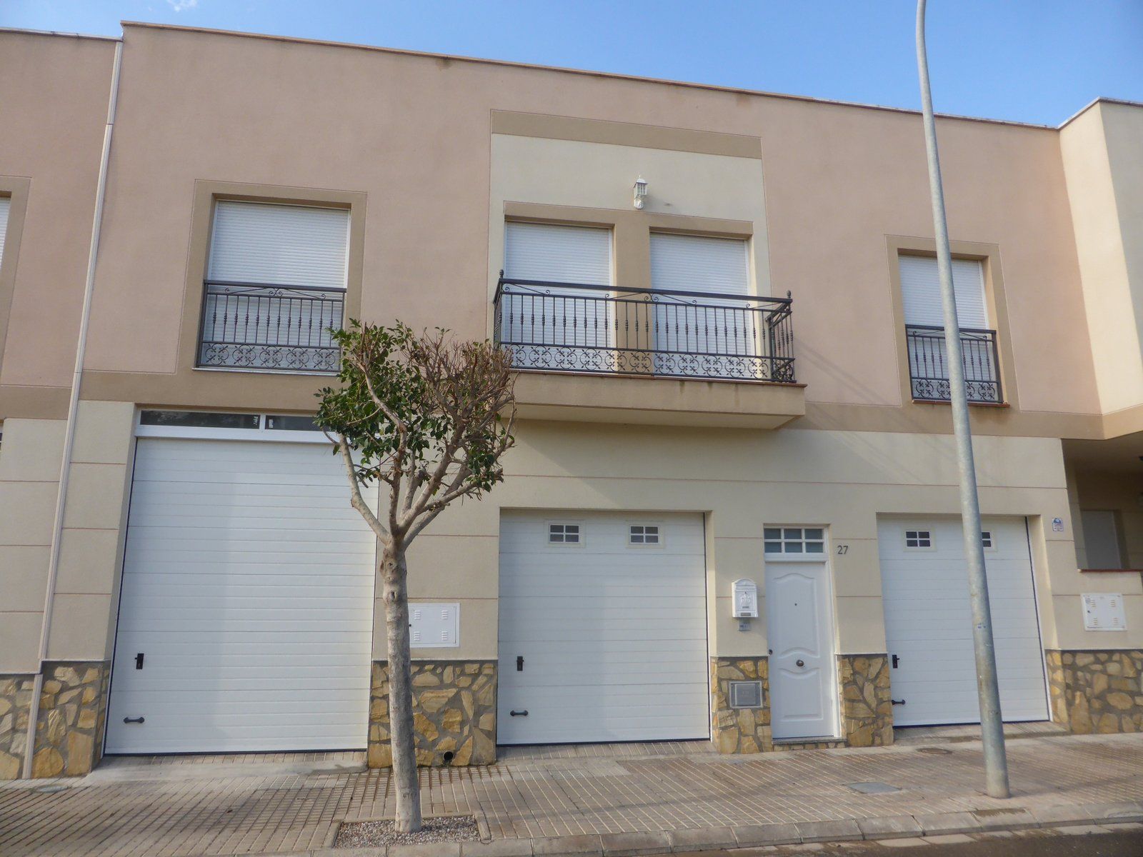 Exterior view of Single-family semi-detached for sale in El Ejido