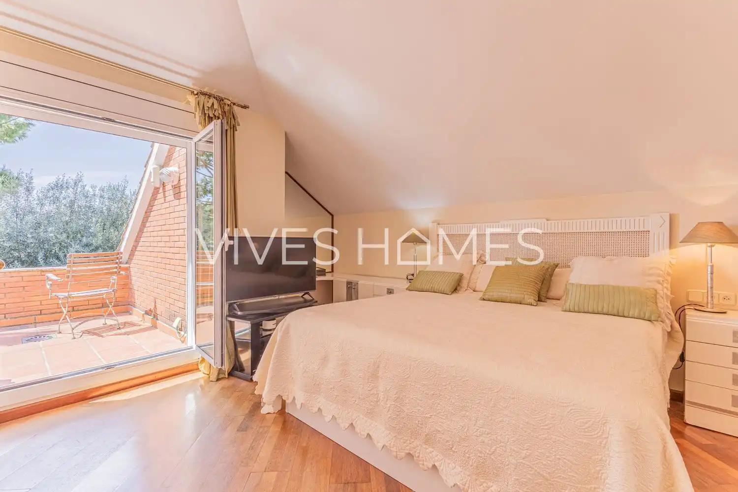 Bedroom of Houses for sale in Sant Vicenç de Montalt  with Air Conditioner, Heating and Private garden
