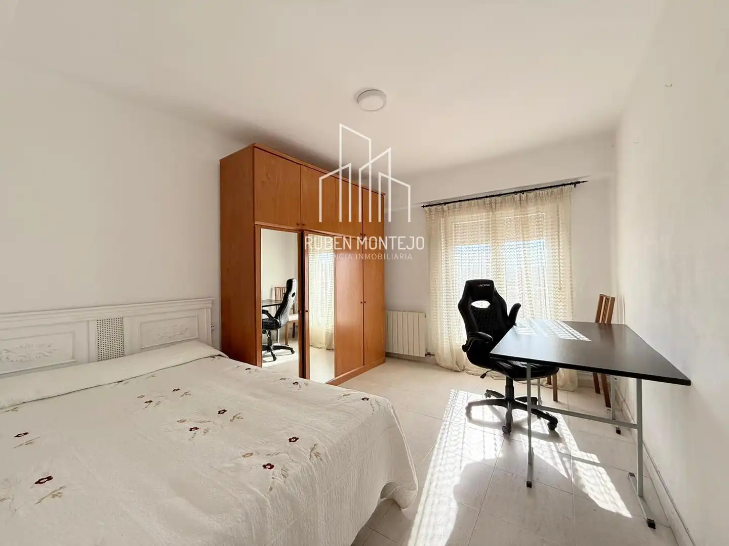 Bedroom of Flat for rent in Salamanca  with Heating, Terrace and Furnished
