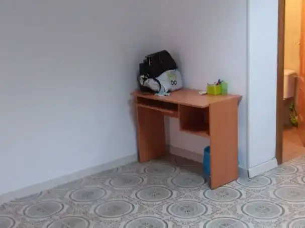 Habitación de Oficina de alquiler en Torrent con Aire acondicionado
