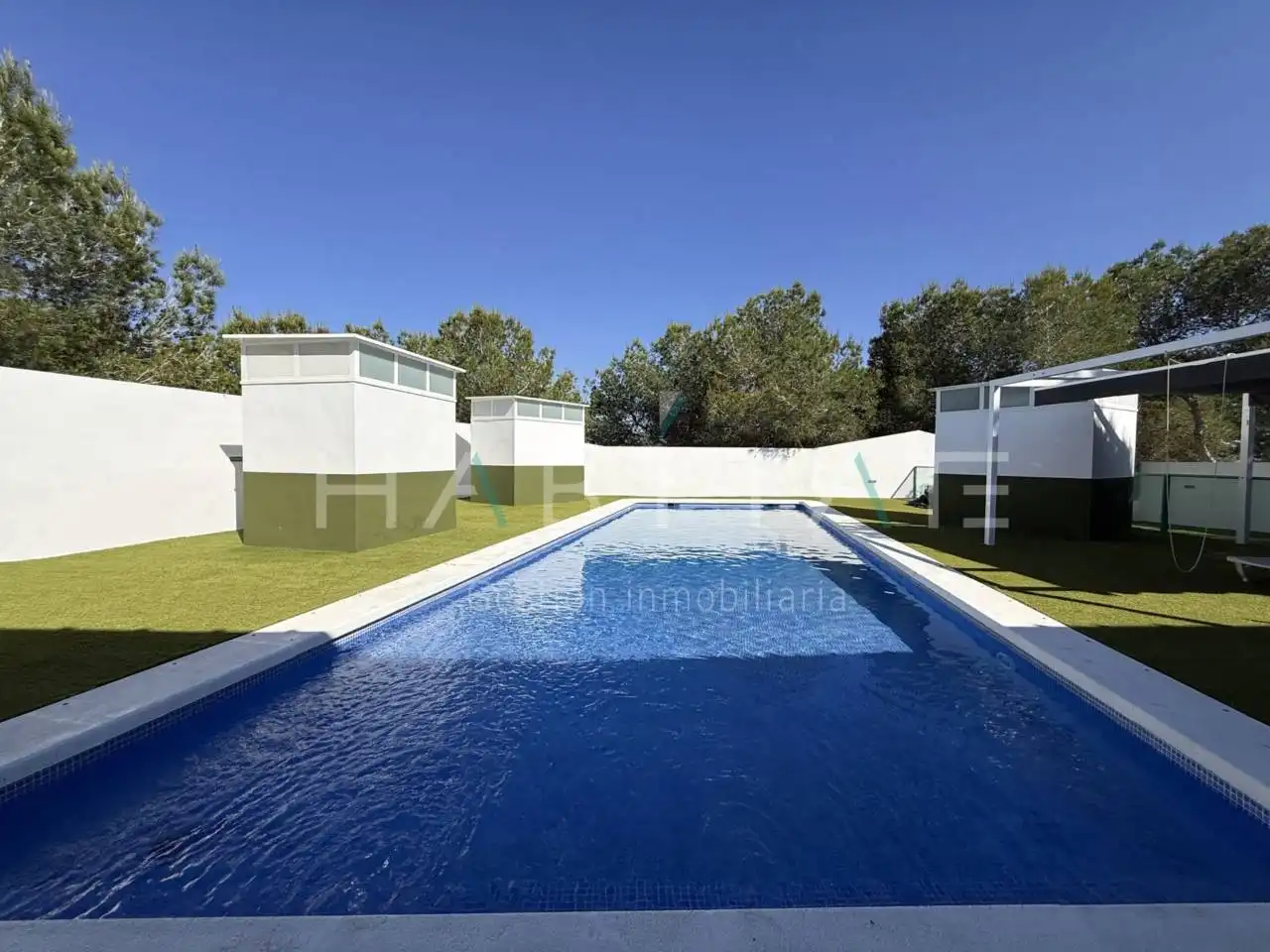Schwimmbecken von Country house zum Verkauf in Pilar de la Horadada mit Klimaanlage, Privatgarten und Terrasse