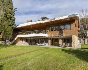 Vista exterior de Casa o xalet en venda en  Madrid Capital amb Aire condicionat, Jardí privat i Parquet