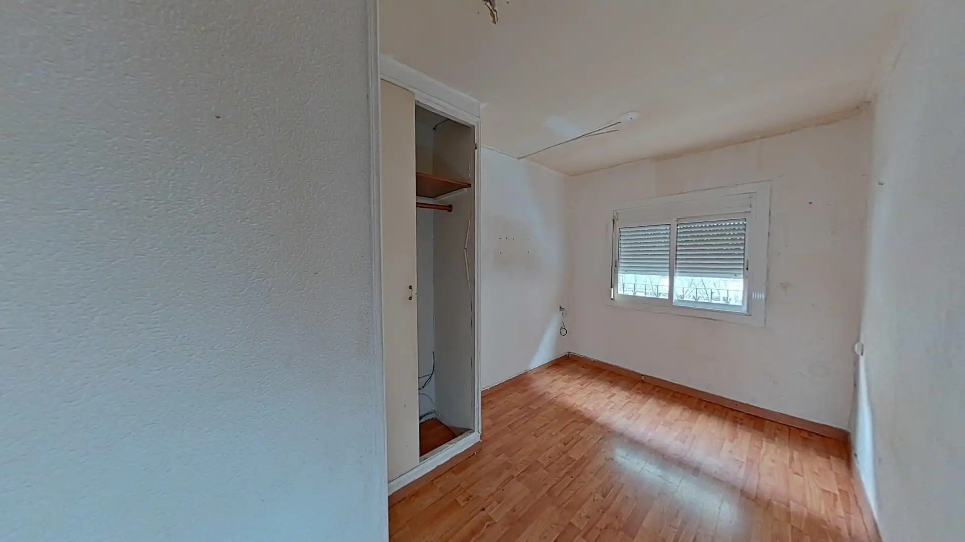 Bedroom of Flat for sale in Ripollet