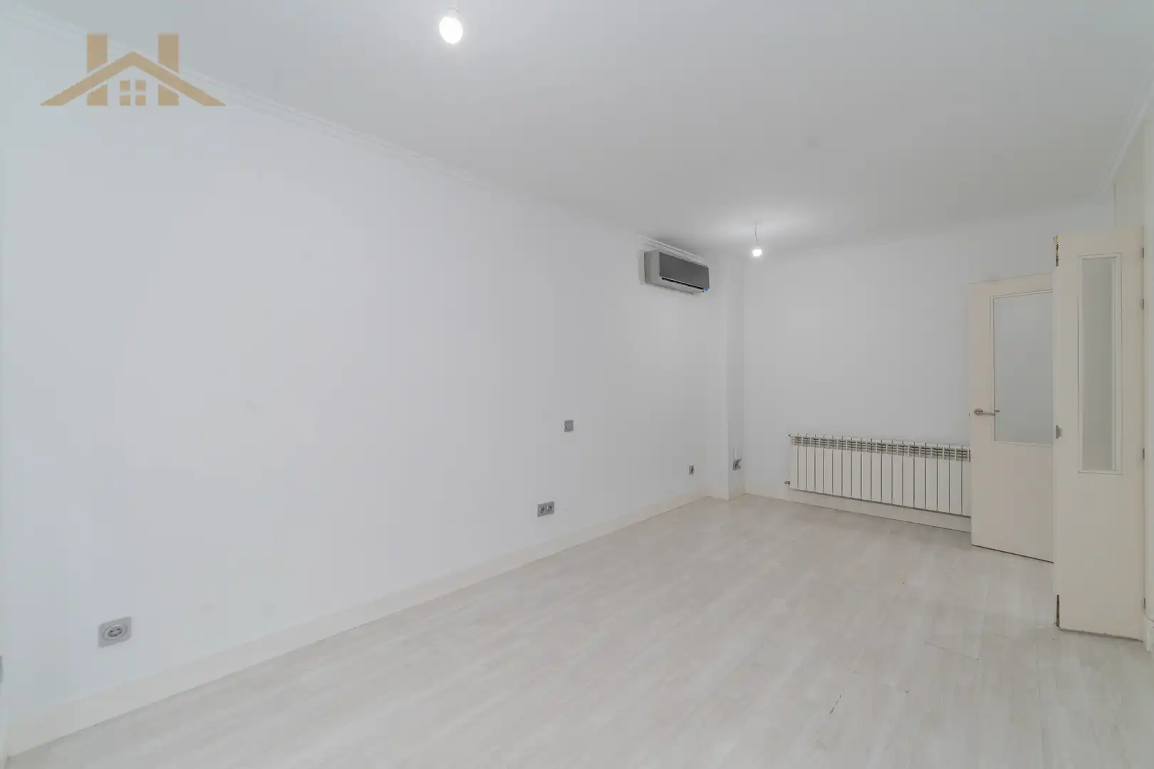 Flat with pool for sale in Calle de Hospital de Órbigo 6, imagen 10