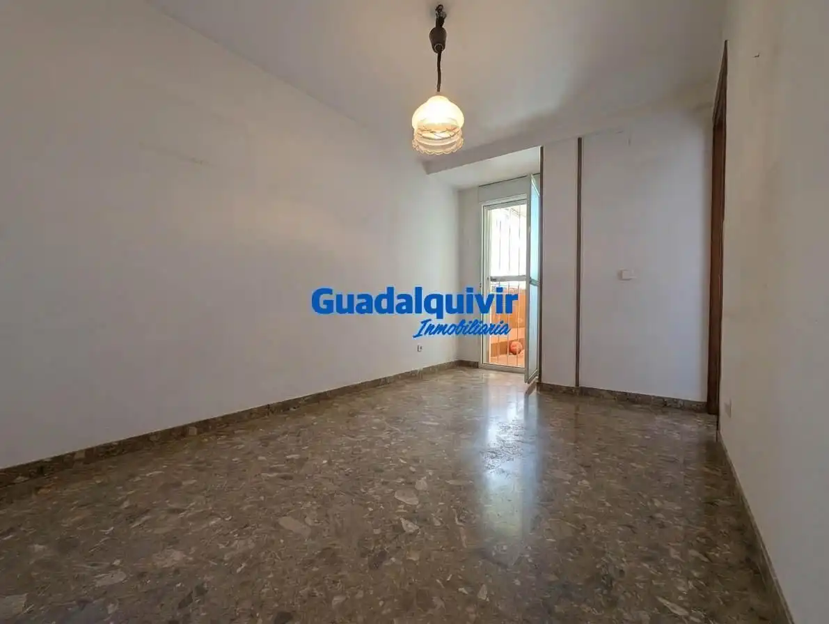Flat with lift for sale in Avenida RAMON Y CAJAL, imagen 17