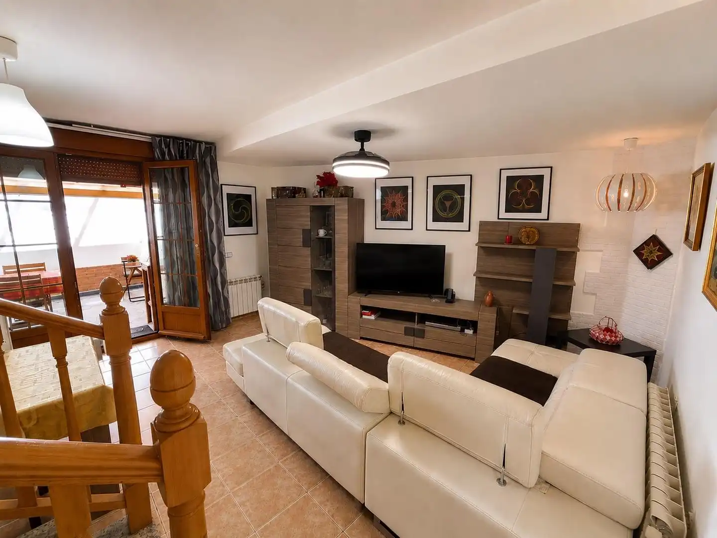Sala d'estar de Casa adosada en venda en Ciempozuelos amb Aire condicionat i Calefacció