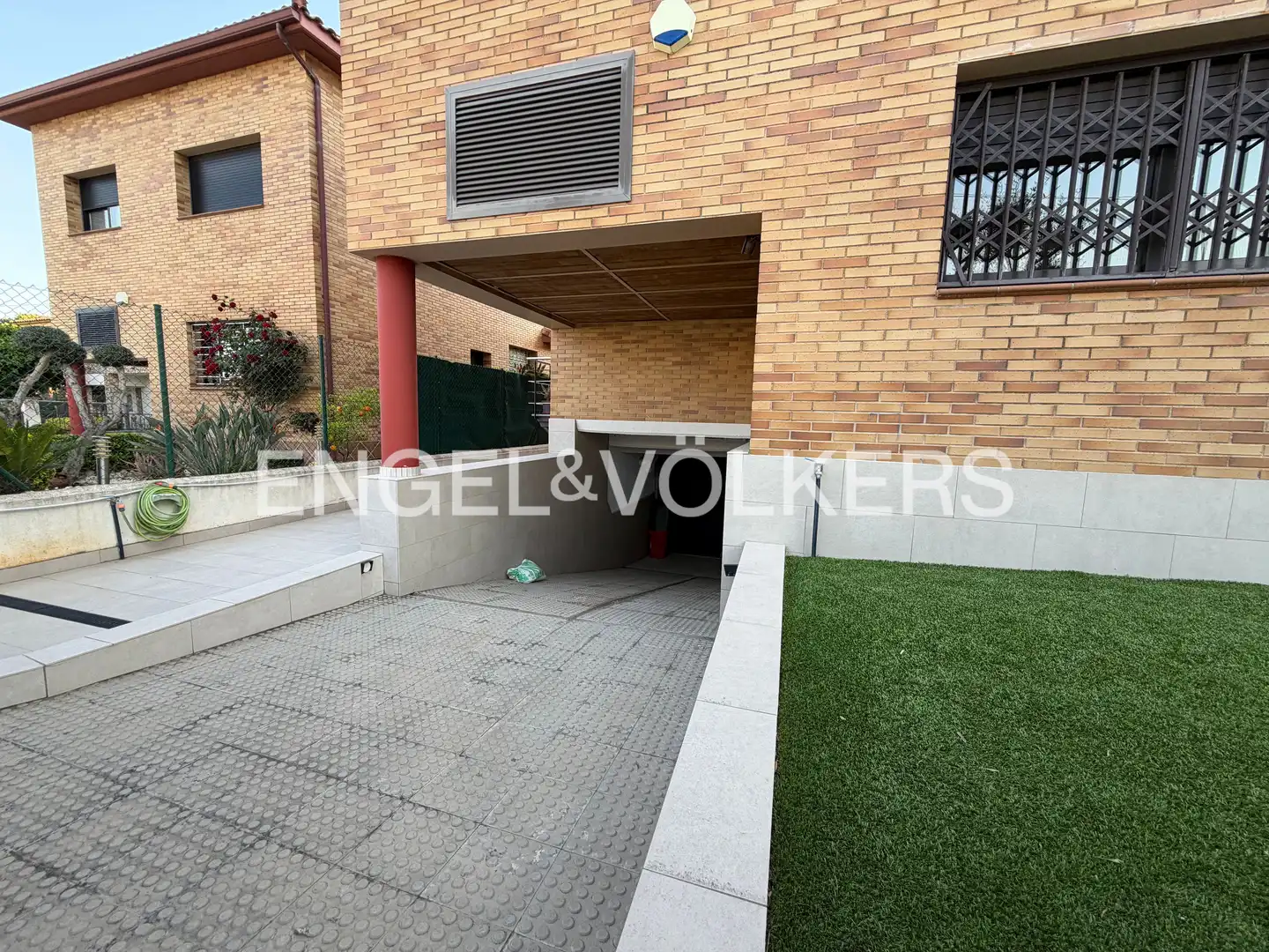 Terrace of Houses for sale in Pineda de Mar  with Air Conditioner, Heating and Private garden