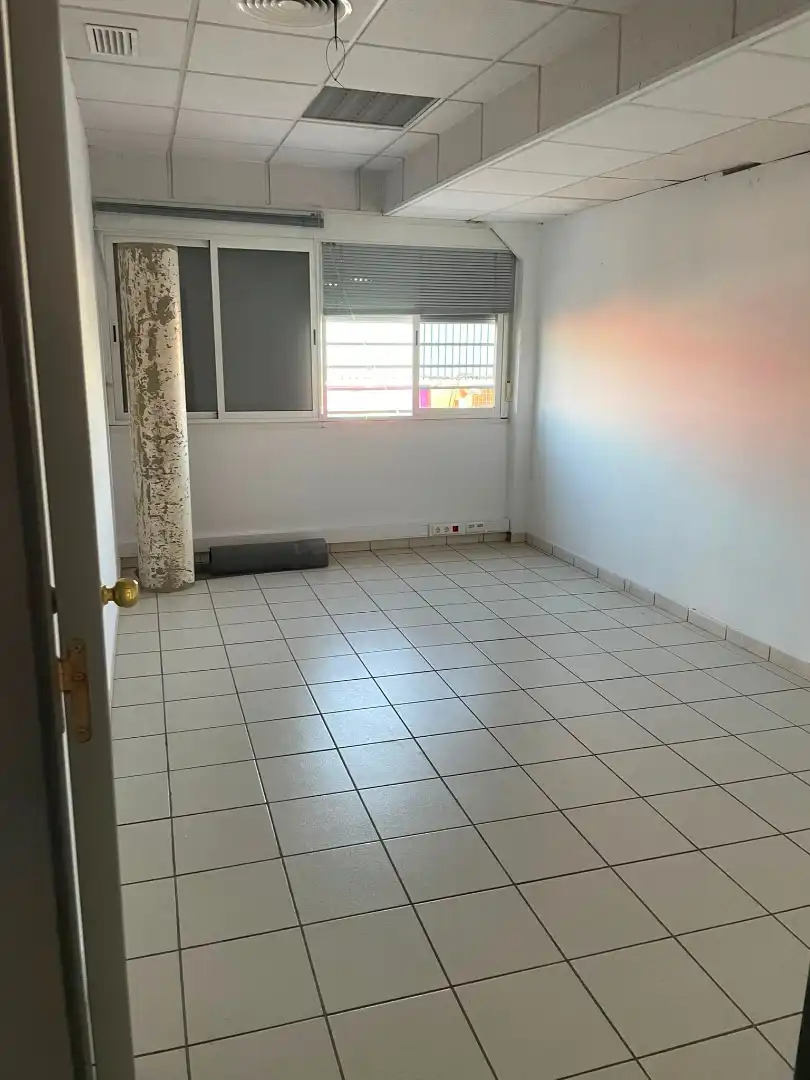 Local comercial en alquiler en Polirrosa Poligono Industrial Polirrosa 35, imagen 14