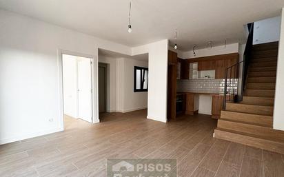 Kitchen of Duplex for sale in Barberà del Vallès  with Heating, Terrace and Oven