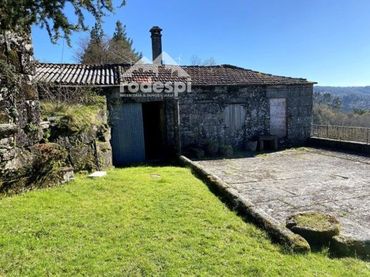 Casa en venda a Covelo