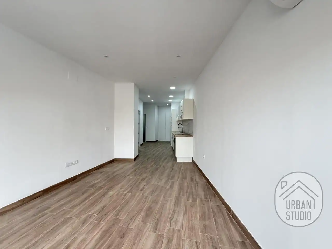 Ground floor for sale in Torrevieja  with Air Conditioner, Terrace and Community pool