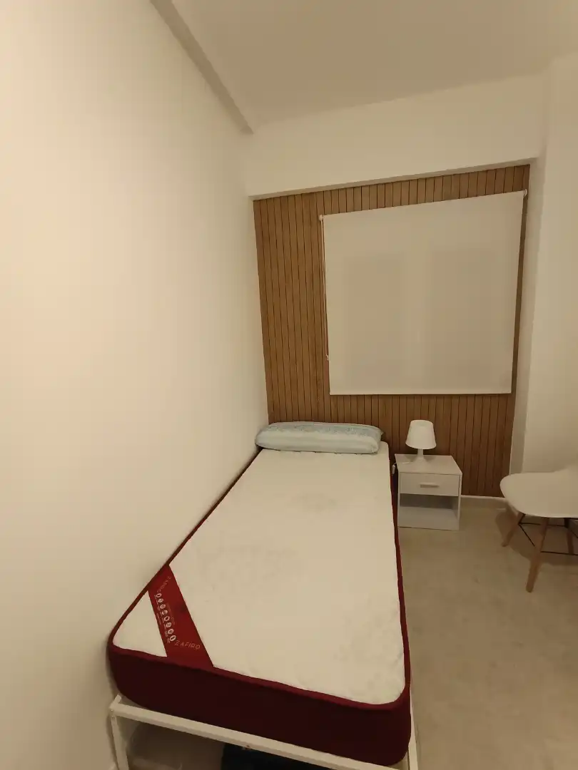 Schlafzimmer von Wohnung zur Miete in Alicante / Alacant mit Möbliert, Waschmaschine und Mikrowelle