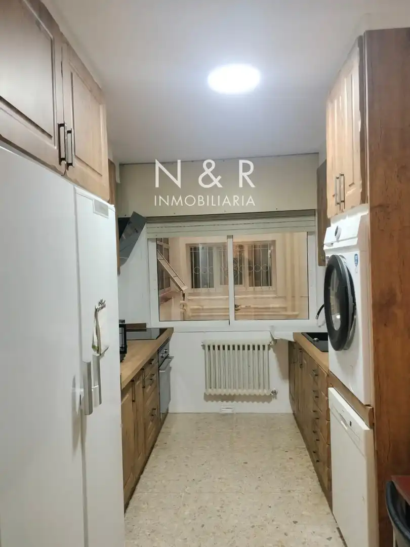 Kitchen of Flat for rent in Santiago de Compostela   with Heating and Furnished