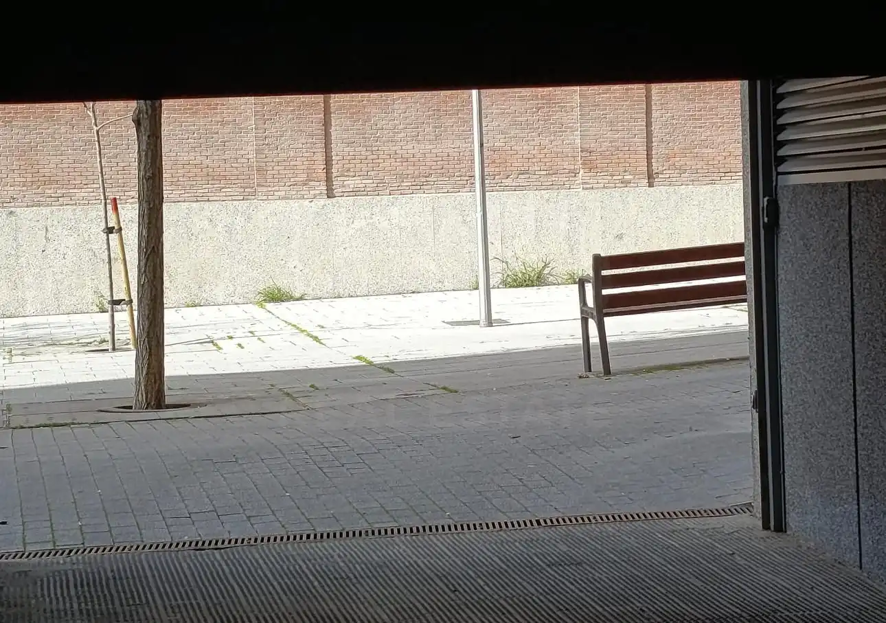 Vista exterior de Garatge en venda en Madrid