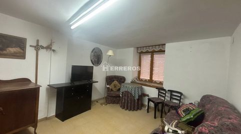 Foto 4 de Casa adosada en venda a Barriocampo, Alesanco, La Rioja
