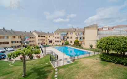 Swimming pool of Flat for sale in Guadarrama