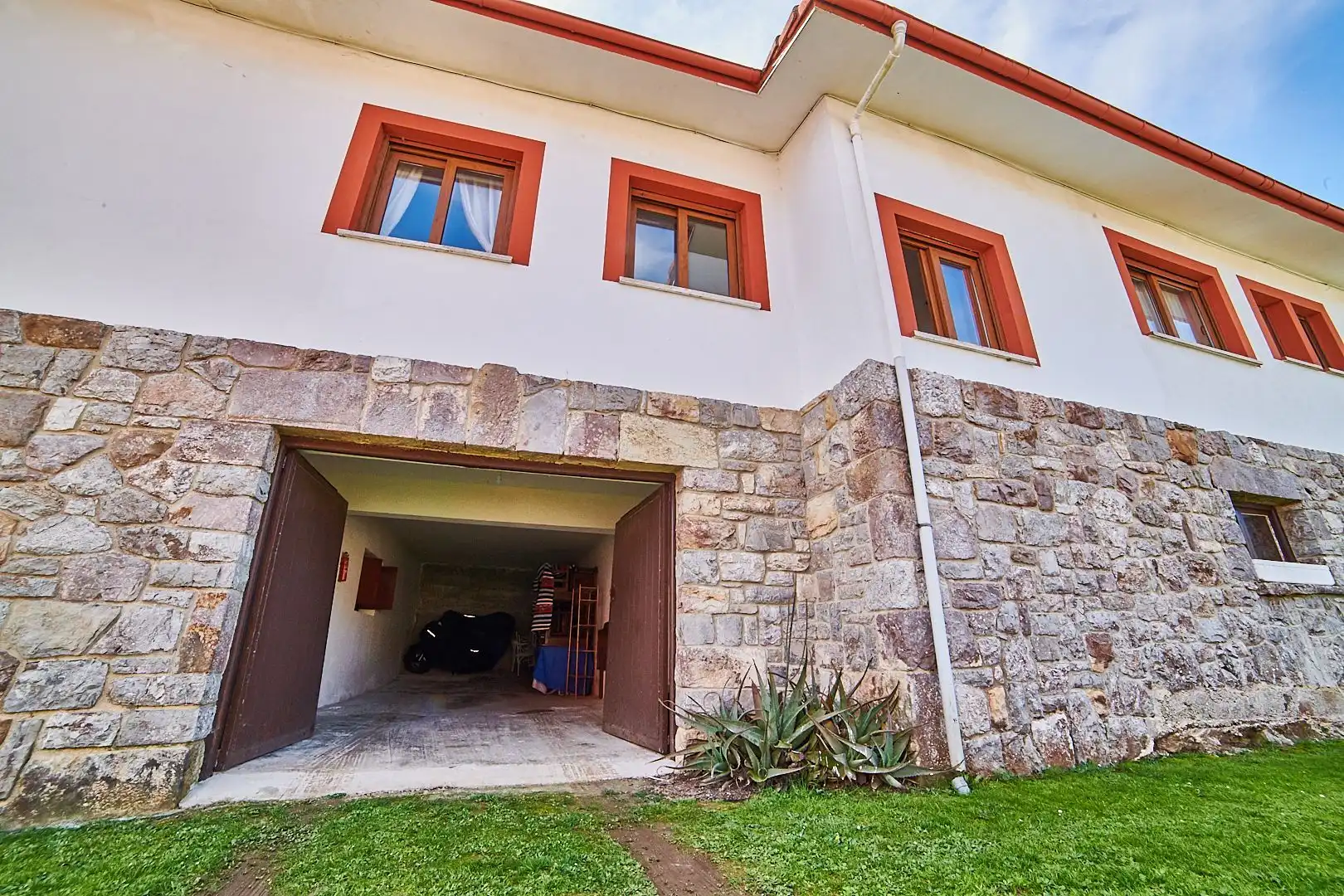 Vista exterior de Casa o chalet en venta en Llanes con Calefacción, Jardín privado y Trastero