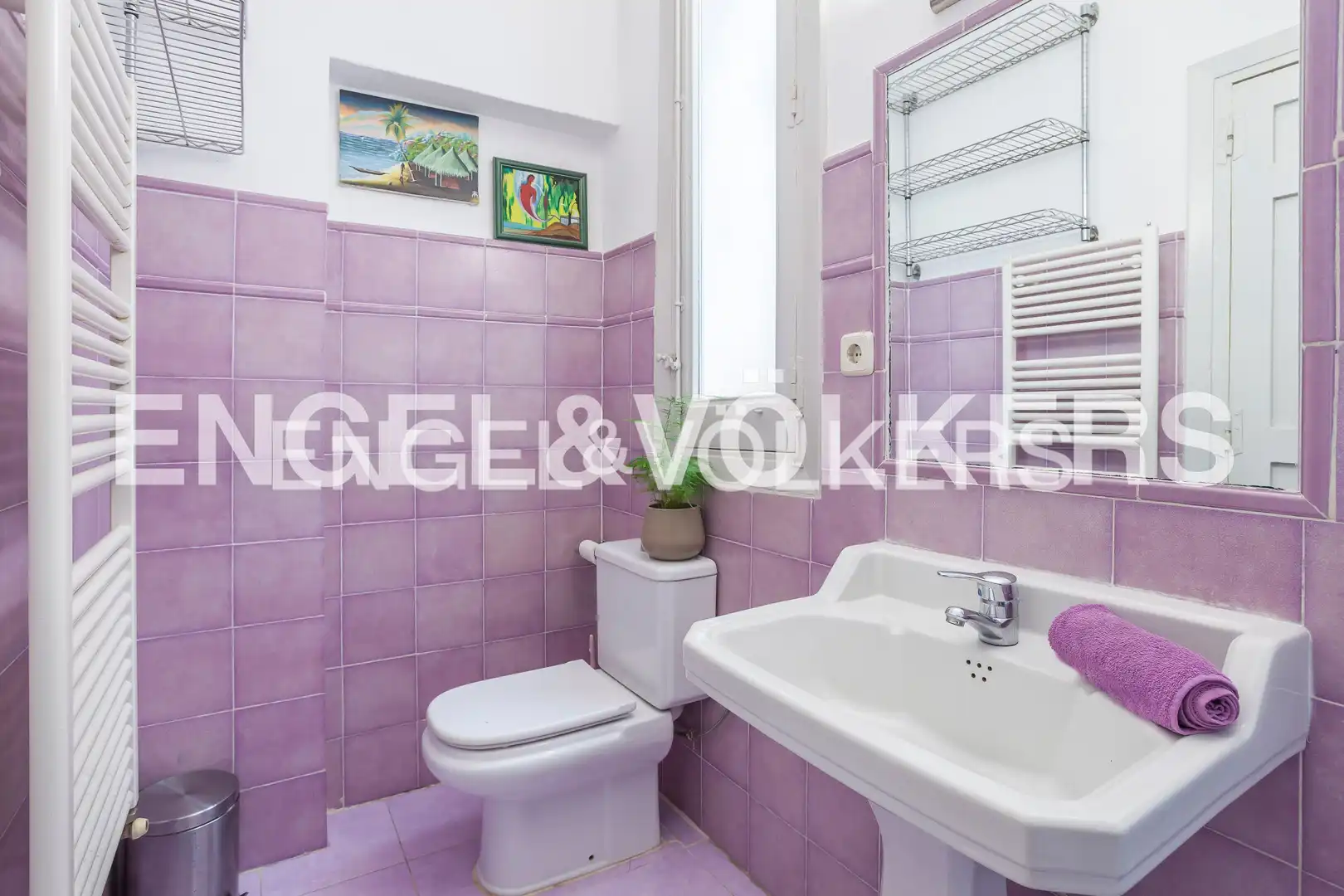 Bathroom of Flat for sale in Madrid  with Heating and Balcony