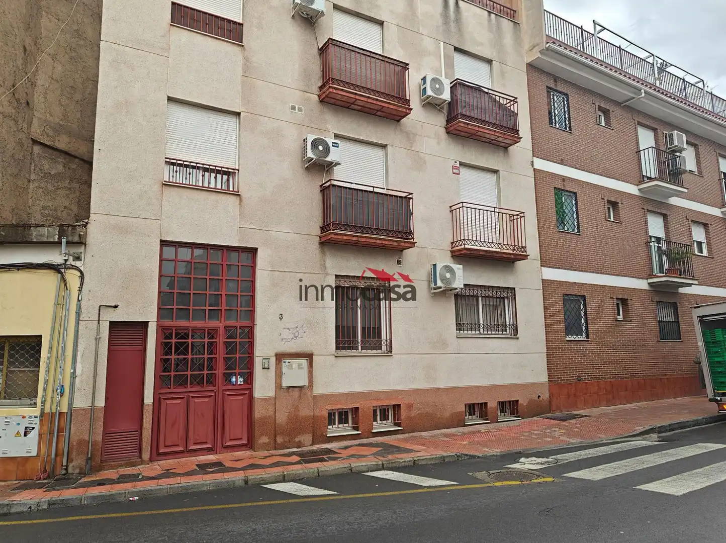 Vista exterior de Oficina en venta en Armilla