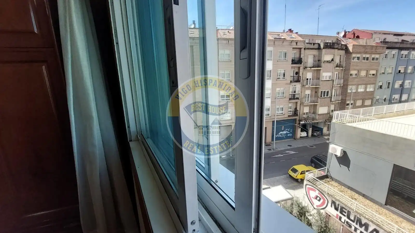 Piso en venta en Vigo  con Calefacción, Parquet y Trastero