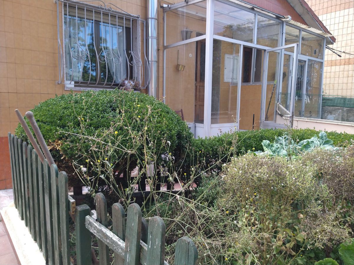 Garten von Einfamilien-Reihenhaus miete in Gijón  mit Heizung und Abstellraum