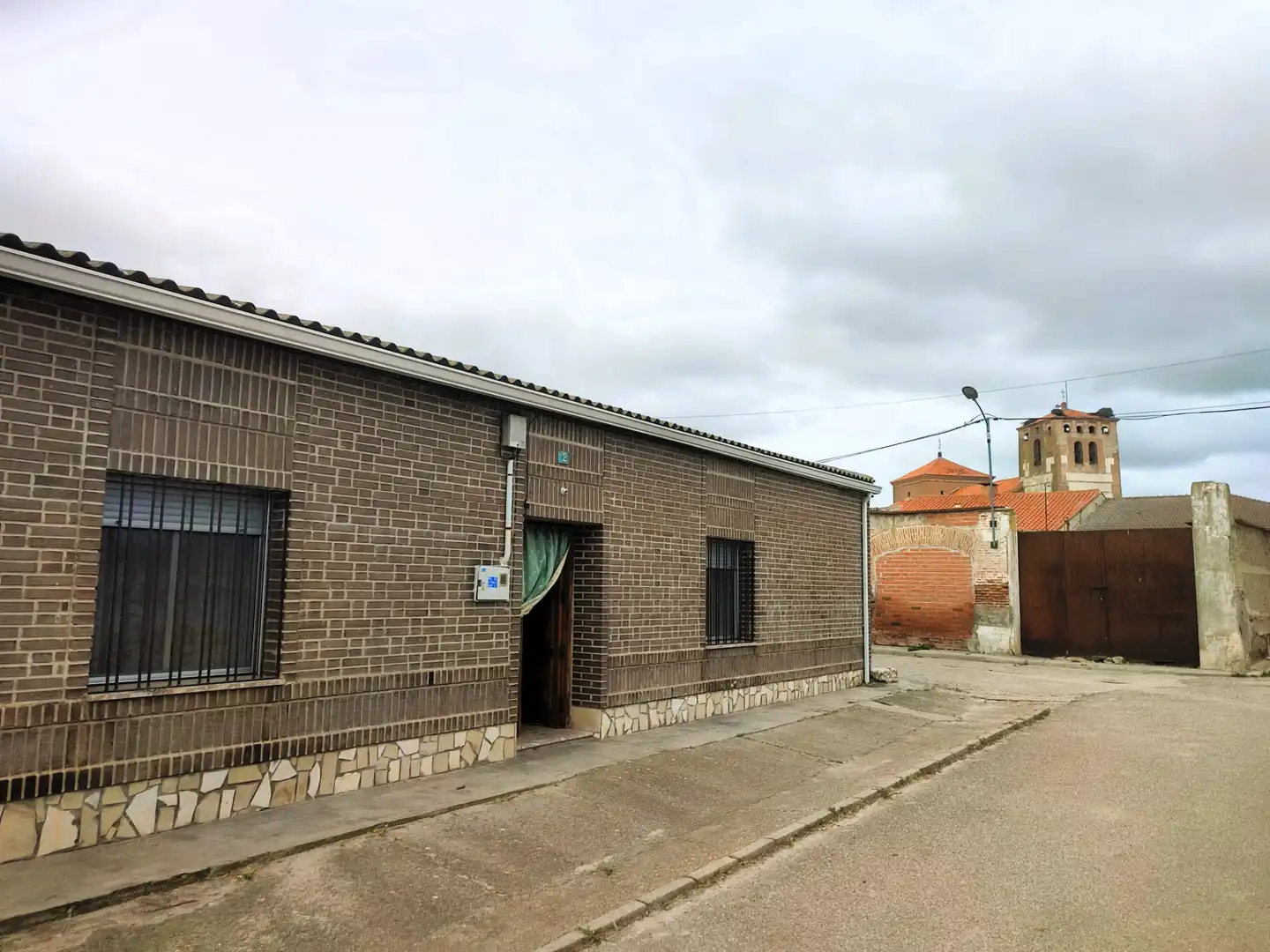 Vista exterior de Casa o chalet en venta en Lomoviejo con Trastero, Amueblado y Horno