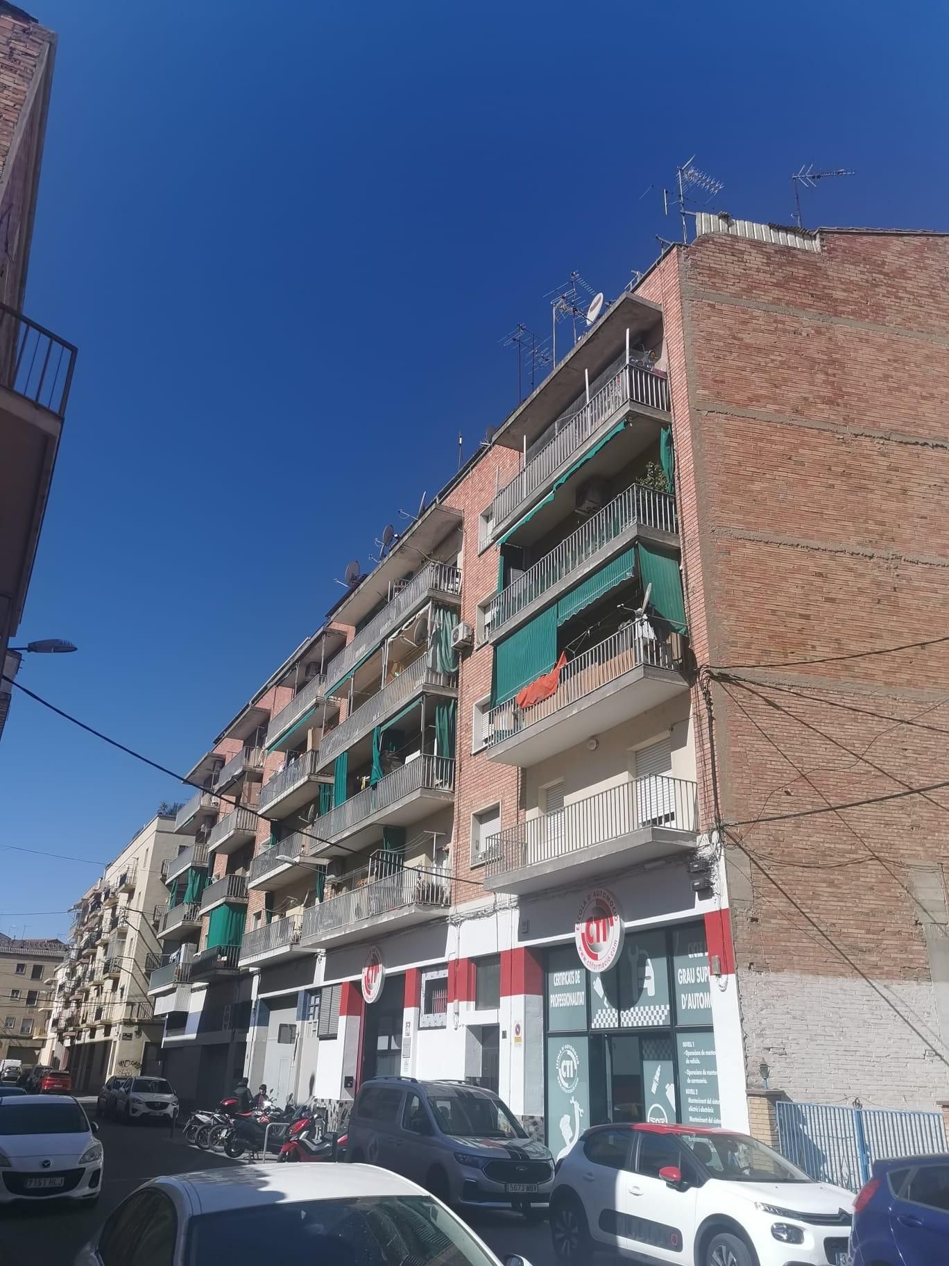 Exterior view of Flat for sale in  Lleida Capital  with Parquet flooring, Terrace and Storage room