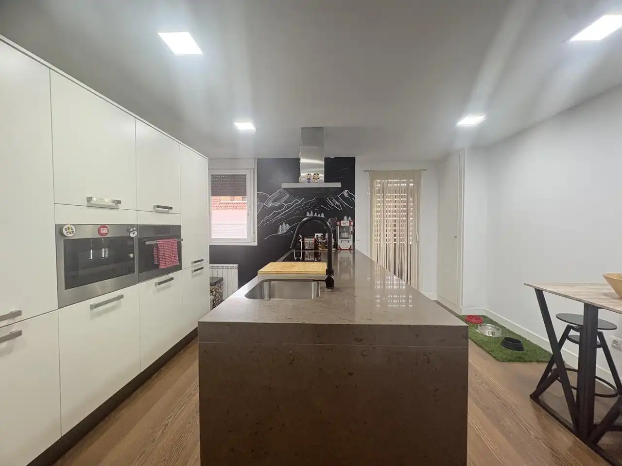 Cocina de Dúplex de alquiler en Alcalá de Henares con Calefacción, Terraza y Trastero
