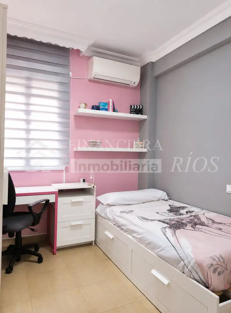 Dormitori de Casa o xalet en venda en Alcalá de Guadaira amb Aire condicionat