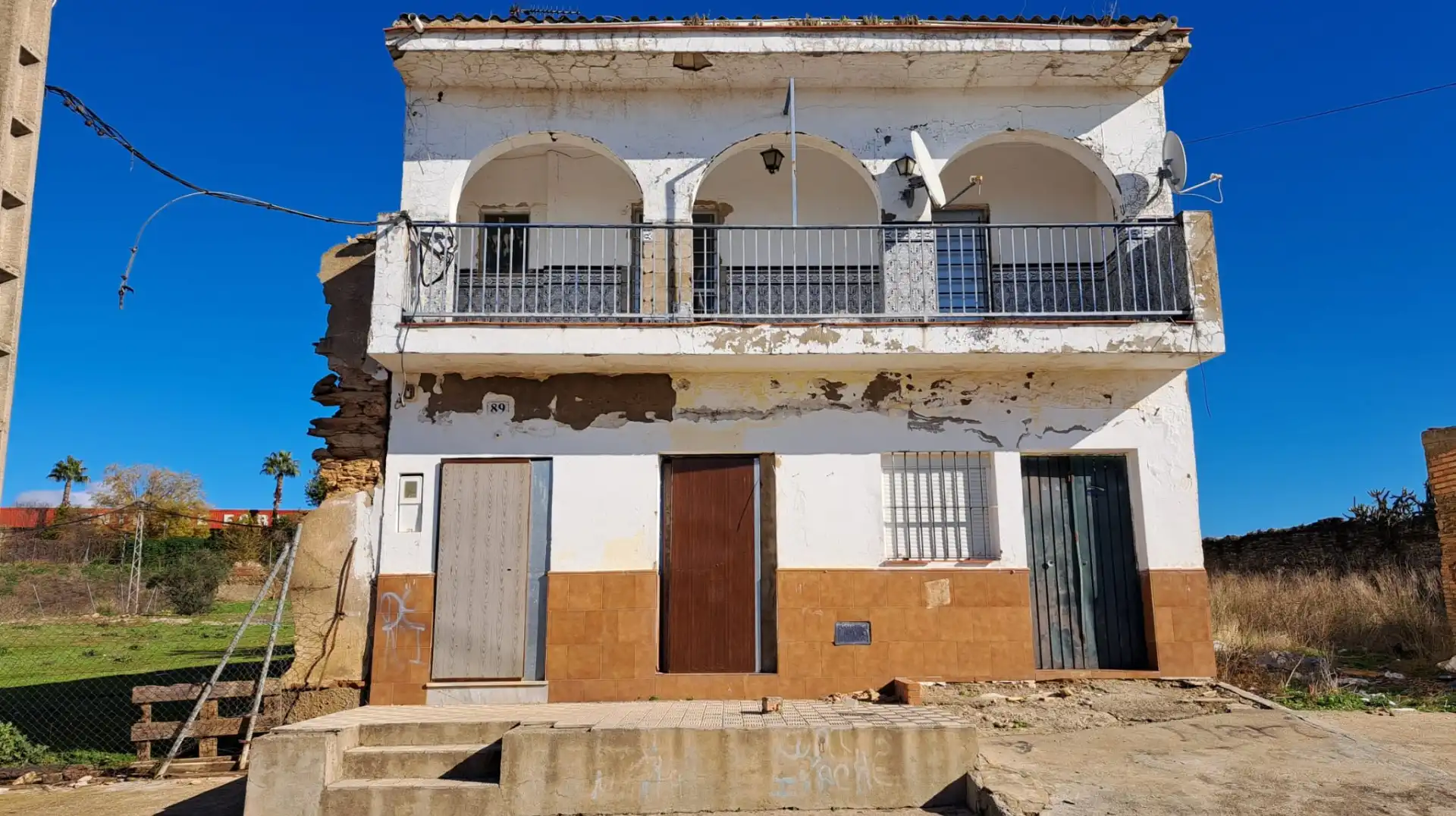 Vista exterior de Casa o xalet en venda en Aznalcóllar