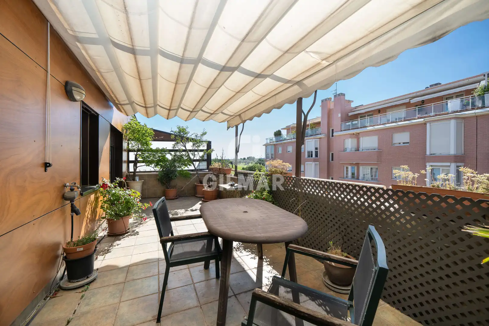 Terraza de Ático en venta en Madrid con Calefacción, Jardín privado y Trastero