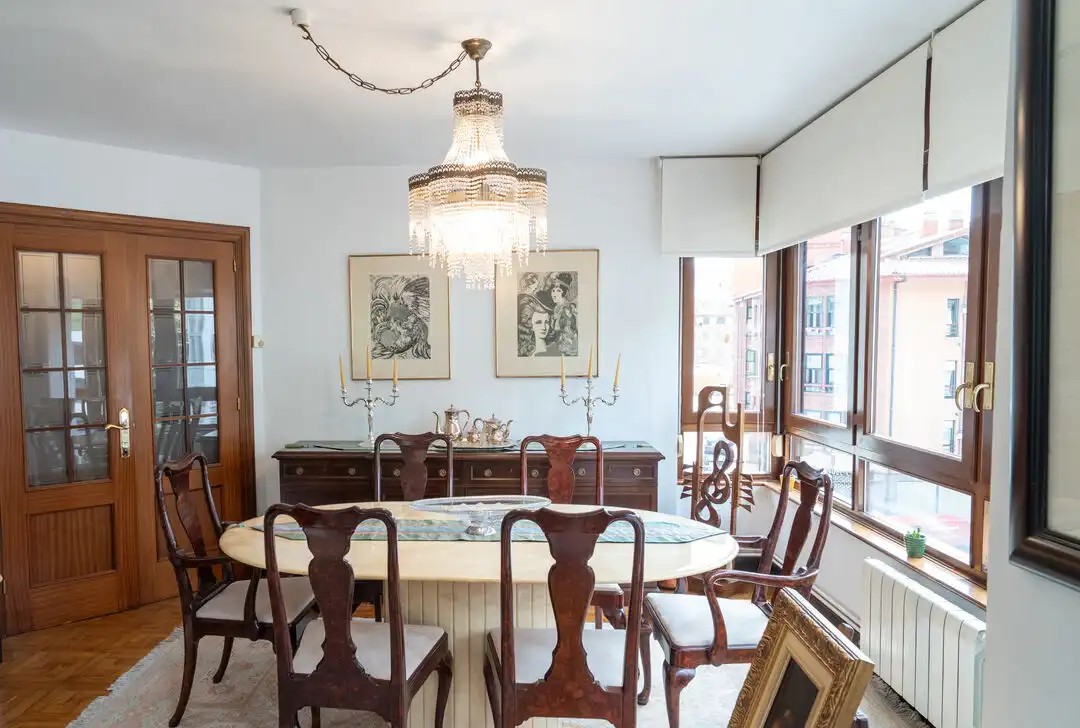 Comedor de Piso en venta en Cabezón de la Sal con Calefacción y Balcón
