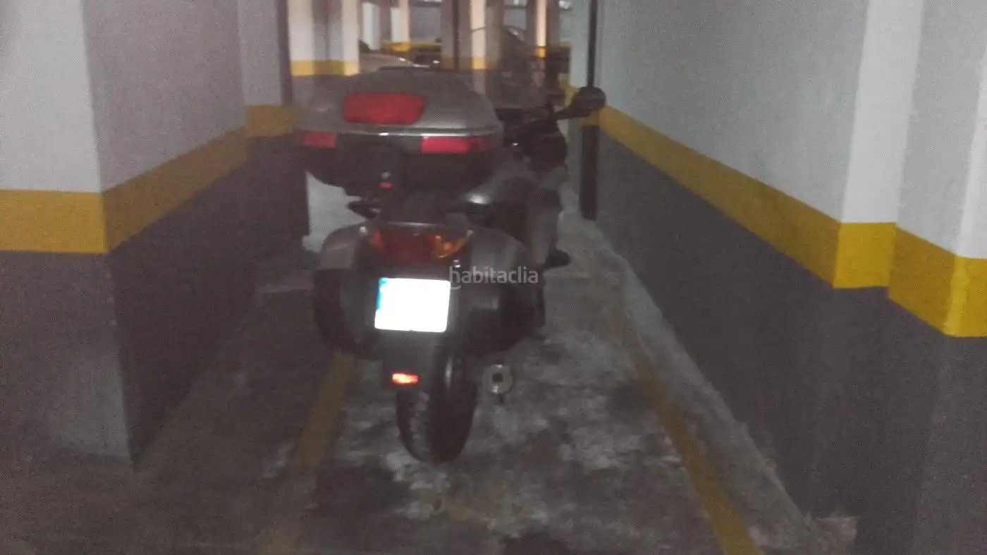 Parking à louer à Calle Blasón 25A, imagen 2