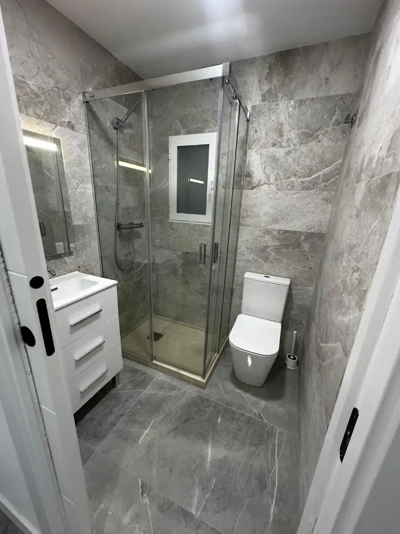 Bathroom of Flat for sale in Jaén  with Air Conditioner and Furnished