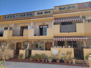 Casa a schiera con balcone in vendita a Orihuela Costa