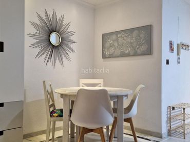 Apartament amb piscina de lloguer a Paseo Dimas Ortega 17